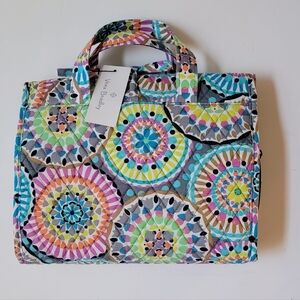NWT Vera Bradley Grand Hanging Organizer in Sunny Medallion